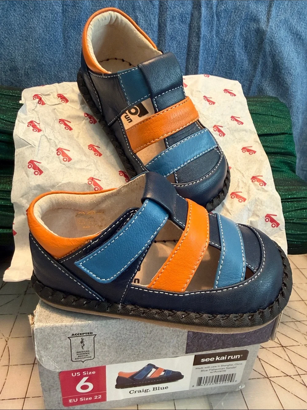 *NEW* See Kai Run Blue Fisherman Sandal Toddler size 6 Sandals in Blue & Orange